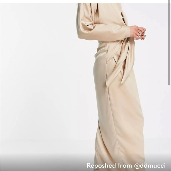 NWT Batwing front tie, maxi dress - Picture 3 of 4